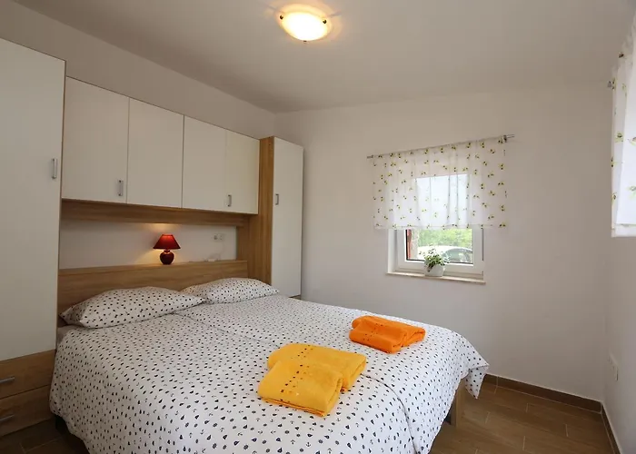 House Car Mirko Holiday home Silo (Krk)